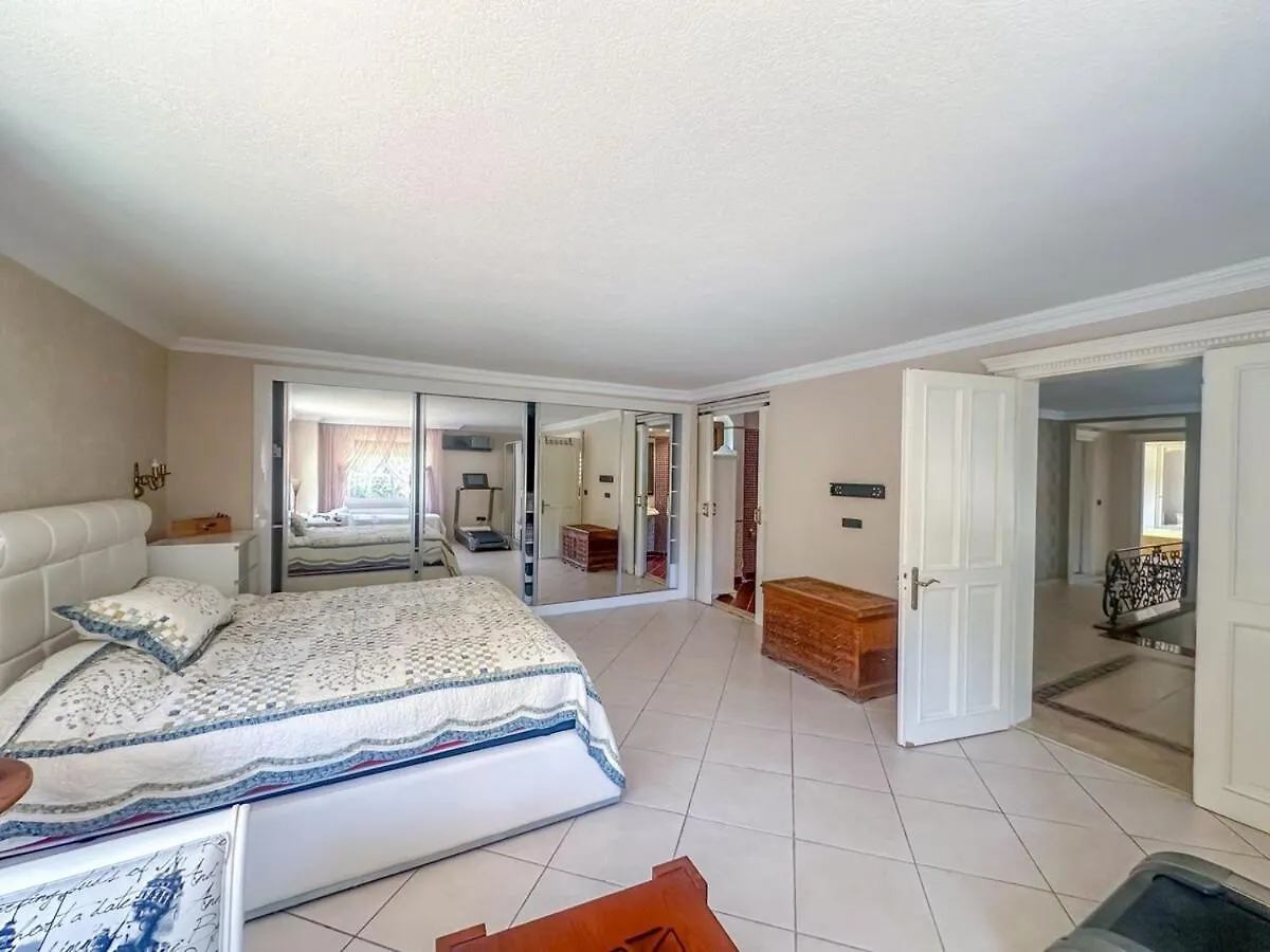 Oezel Huzurlu Villa Marmaris