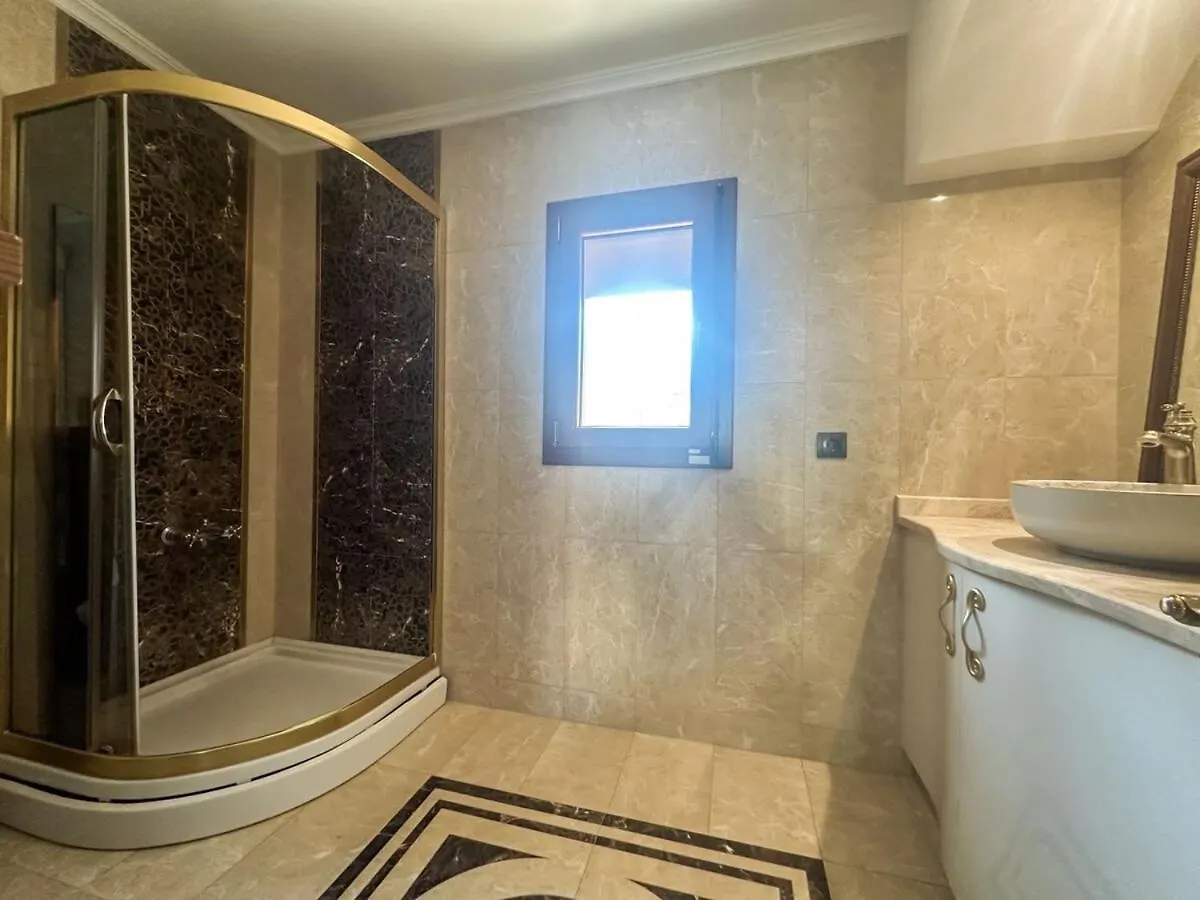 Oezel Huzurlu Villa Marmaris